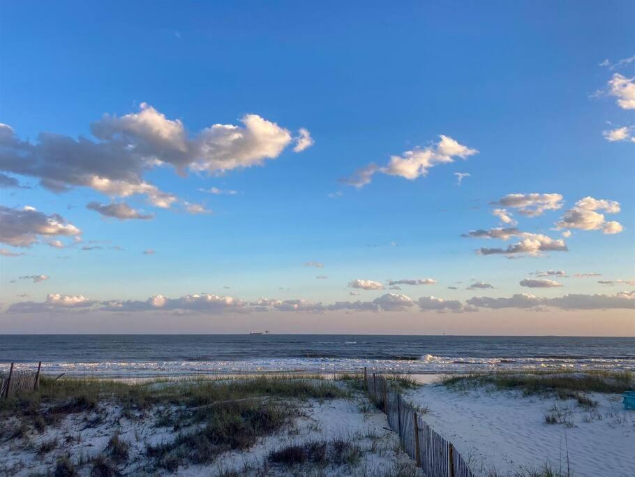 Eye-Catching Property W/ Picturesque Coastal Views Gulf Shores Extérieur photo